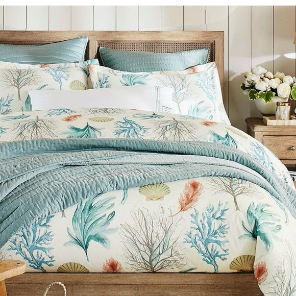 Pottery barn Duvet and Euro pillow shams
